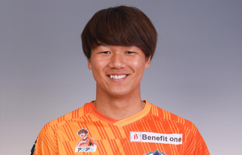 愛媛が在籍2年の大城蛍と契約満了。