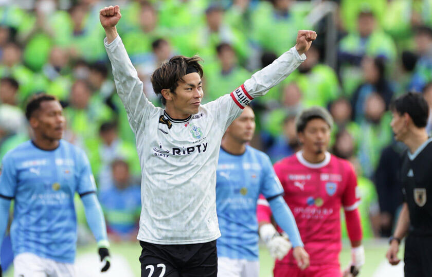 決勝ゴールを決めた大岩一貴