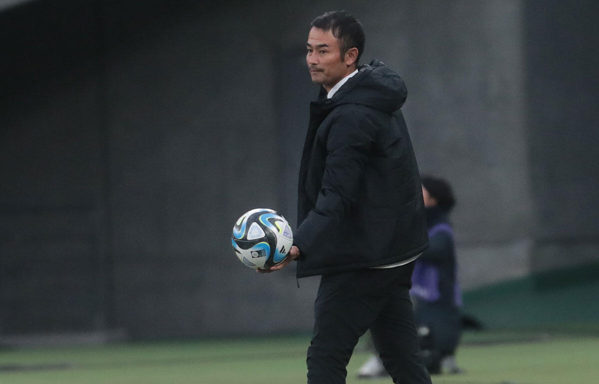 来季も続投が決まった小林慶行監督