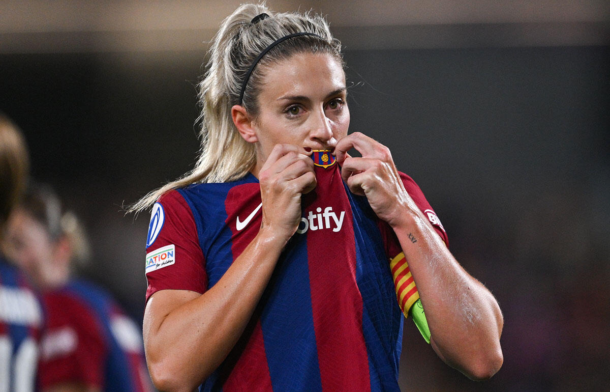 バルセロナのプテジャスがヒザの負傷で代表離脱