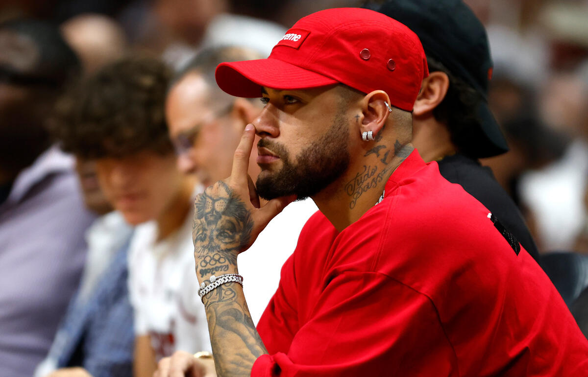 娘が誕生も破局していたネイマール