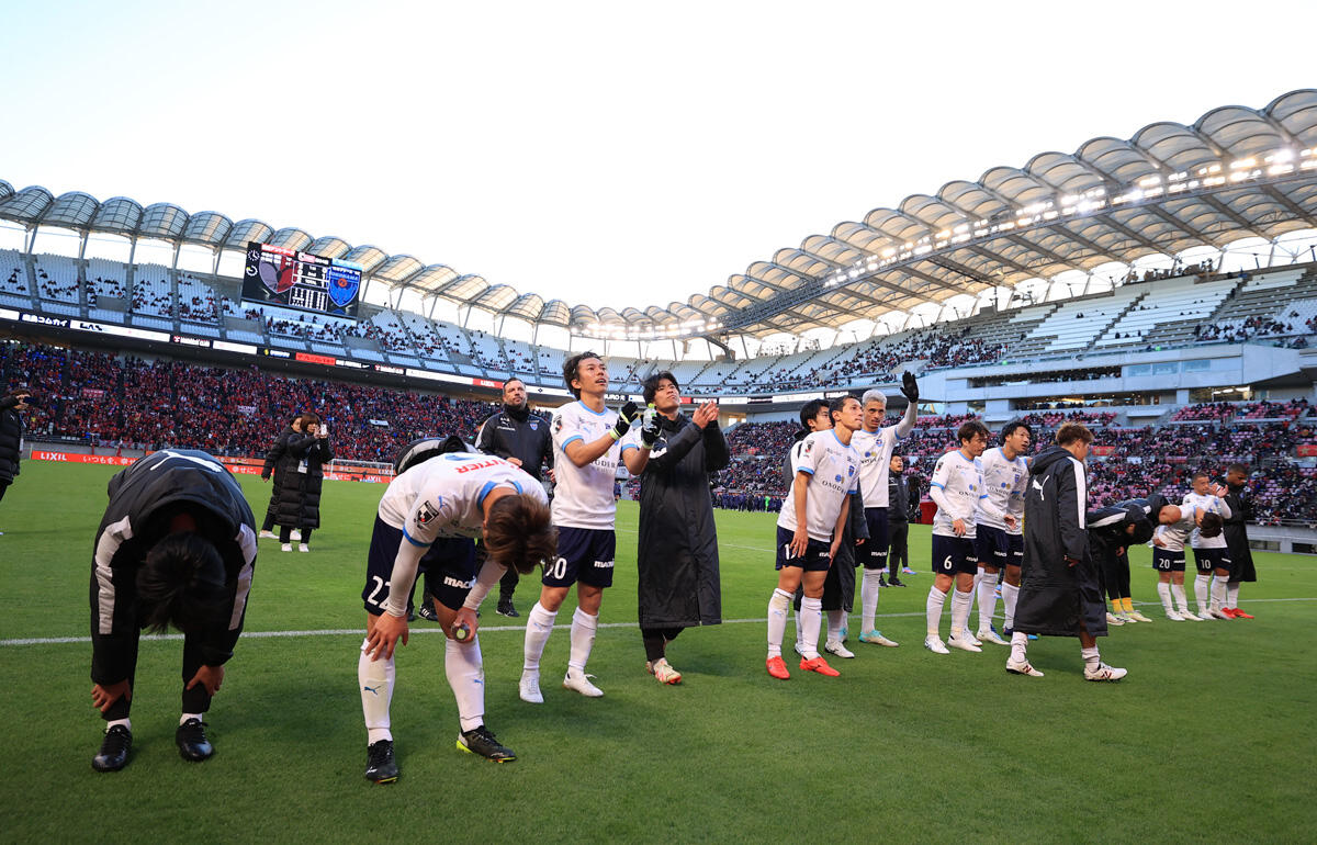 横浜FCは1シーズンでJ2へと降格した