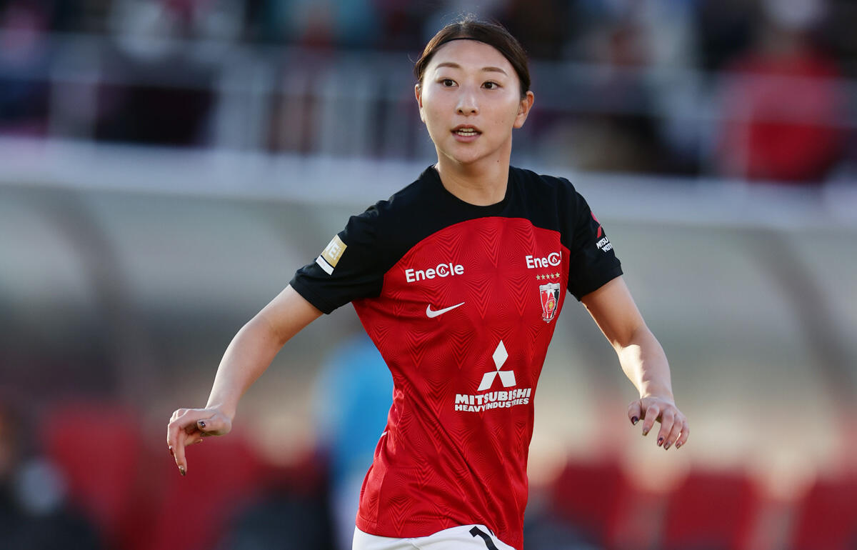 オフを楽しむ姿が話題の塩越柚歩