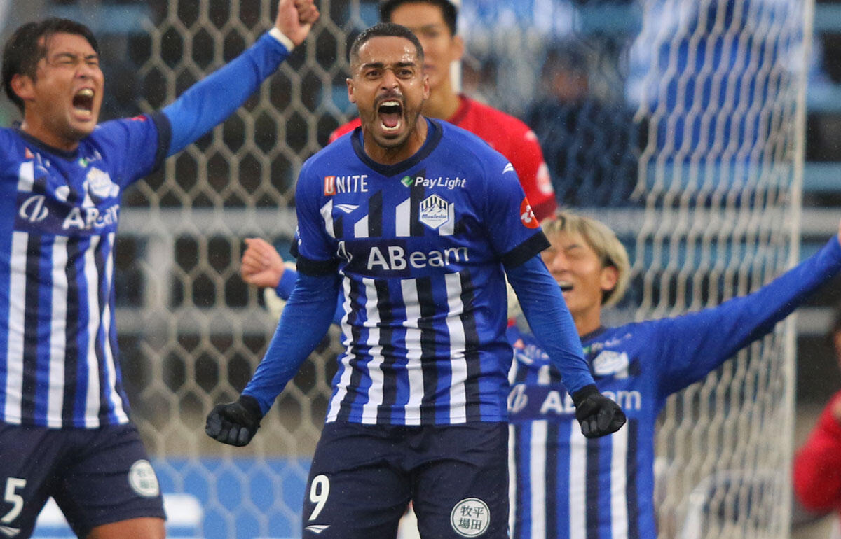 最終節ではチームを昇格POに導く劇的ゴールを決めたデラトーレ