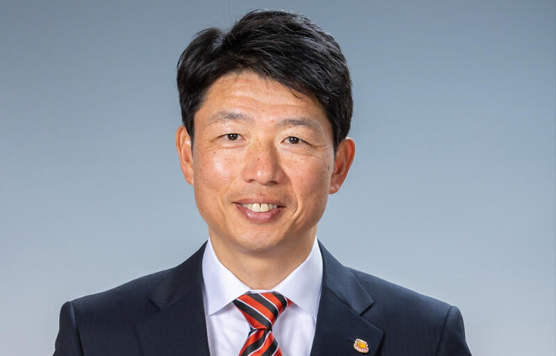 来季の今治を指揮。