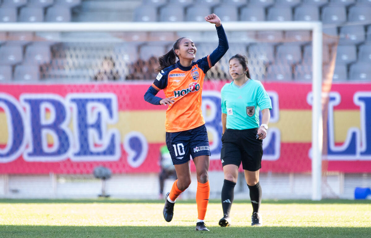 来日初ゴールを決めたAC長野パルセイロ・レディースFWタニガーン・デーンダー