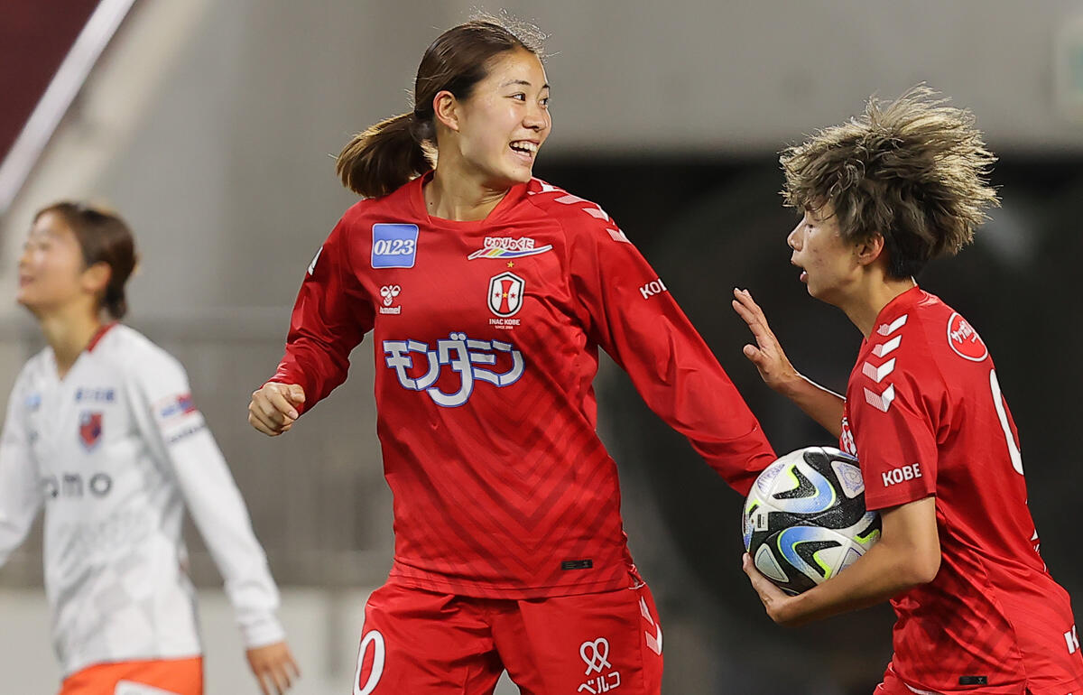 WEリーグ初ゴールを決めたINAC神戸レオネッサFW桑原藍