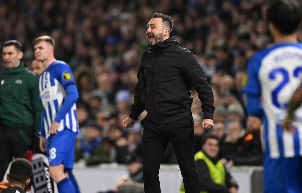 チームをELベスト16に導いたデ・ゼルビ監督