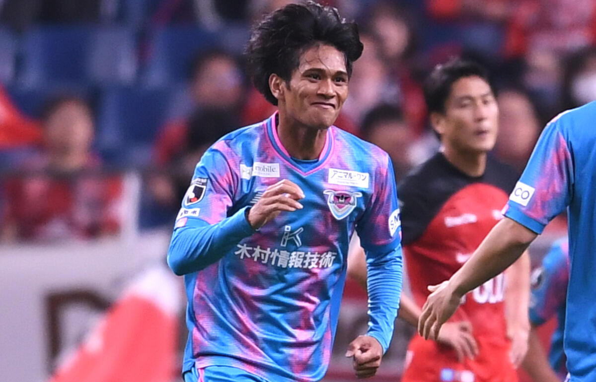 長沼洋一ら12名が鳥栖と契約更新した