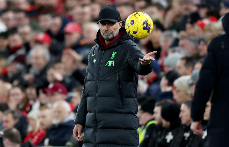 リバプールが足踏みで首位陥落。