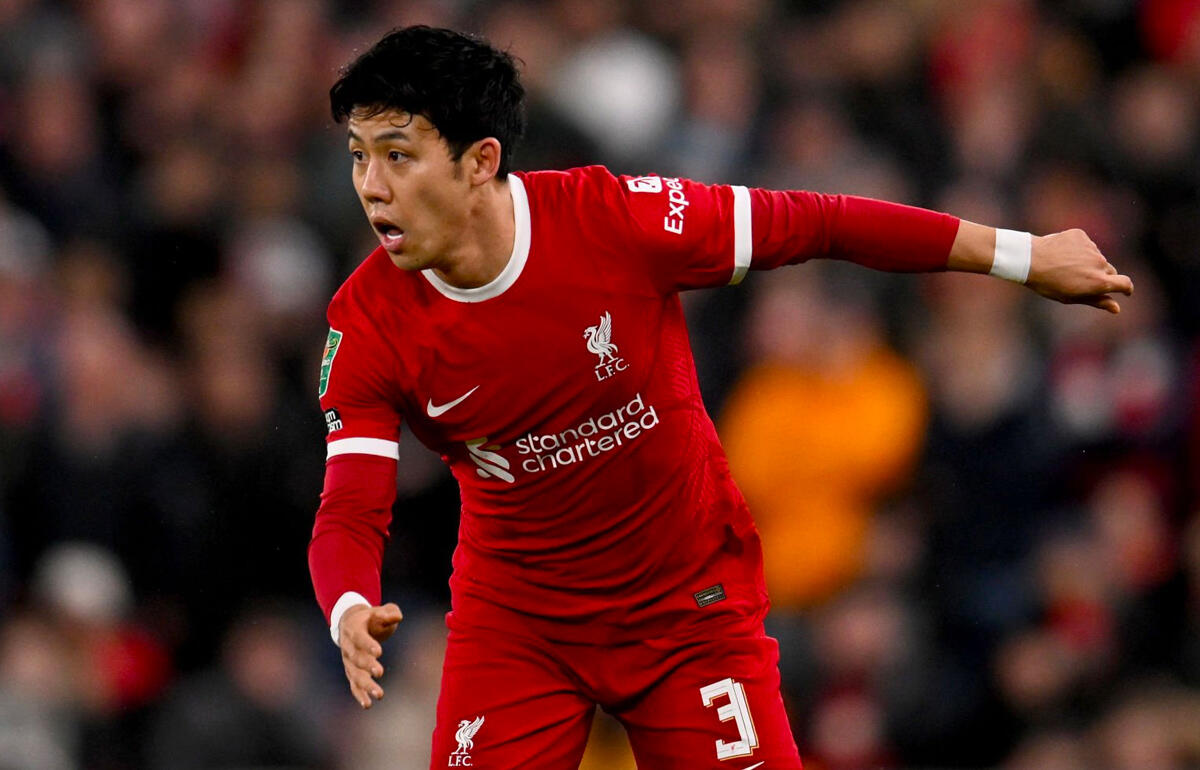 交代時には大きな拍手も送られた遠藤航