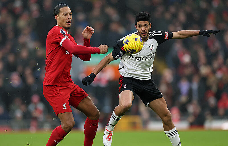 リーグ戦で壮絶撃ち合い演じた両者が激突