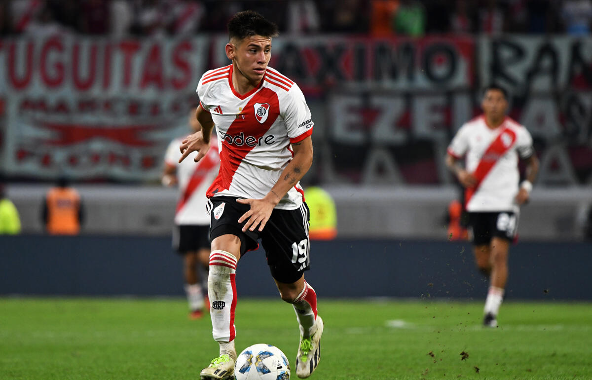 バルセロナが関心を寄せている17歳MFエチェベリ