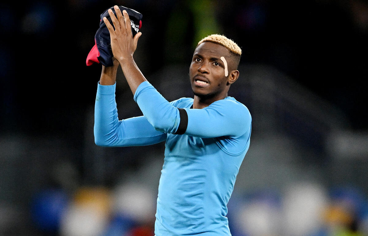 ナポリと契約を延長したオシムヘン