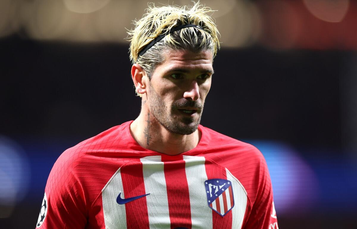 2週間前までは短髪だったデ・パウル