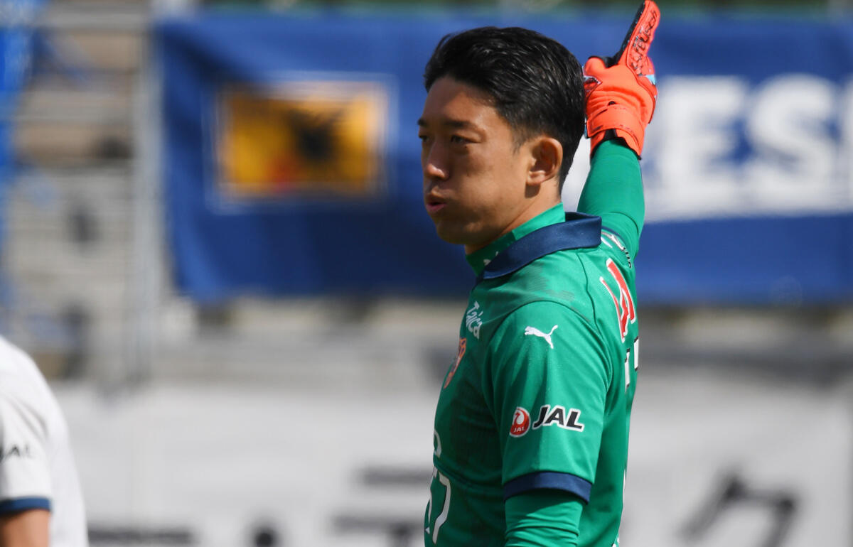 結婚13周年を迎えた権田修一