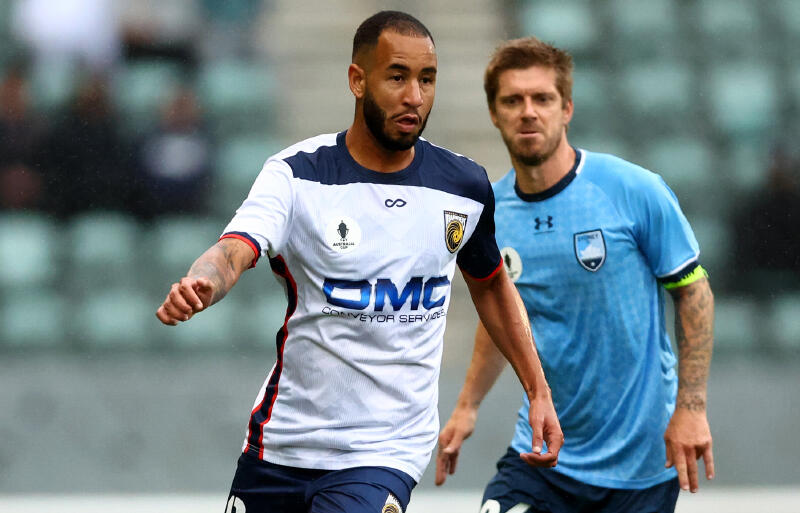 京都がストライカー補強。