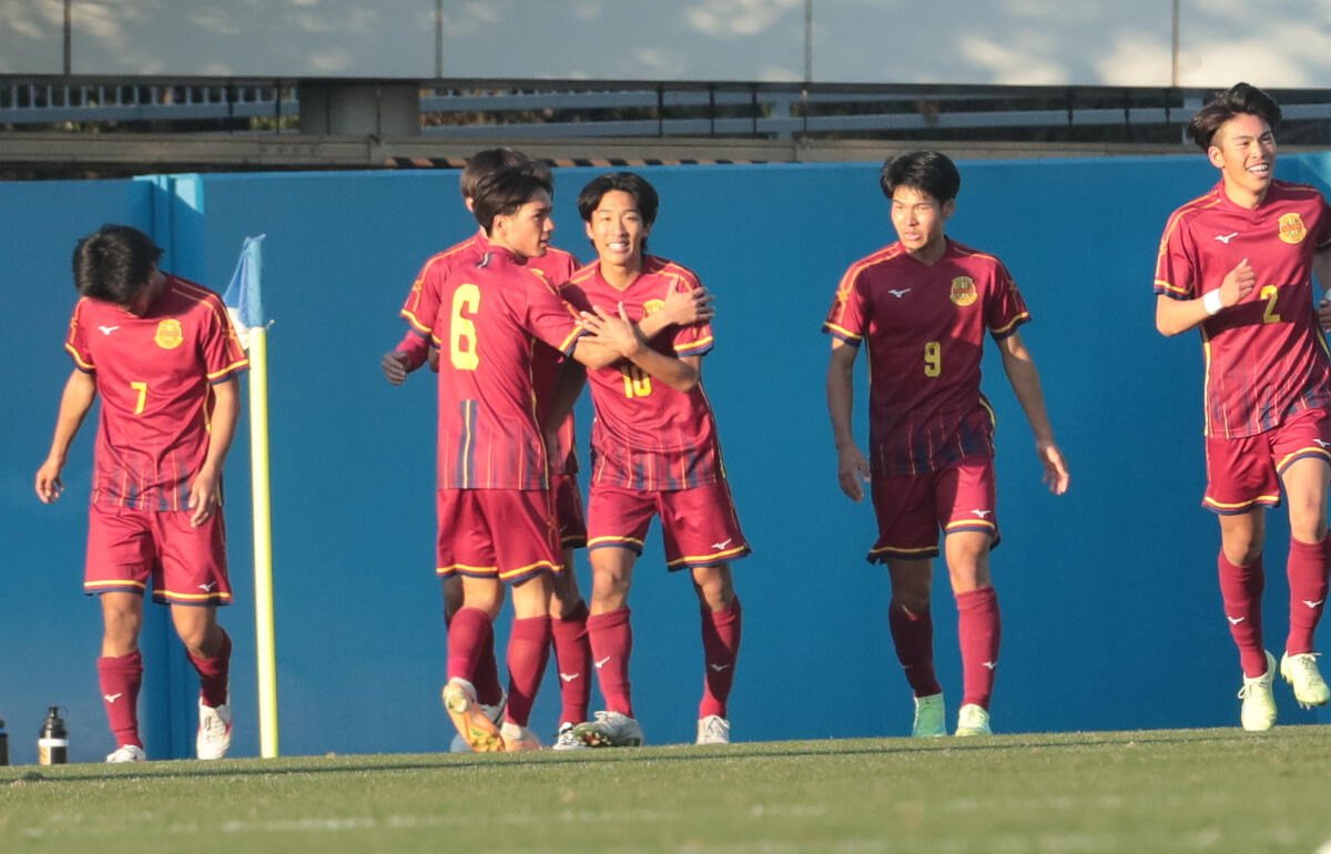 4得点を奪った神戸弘陵