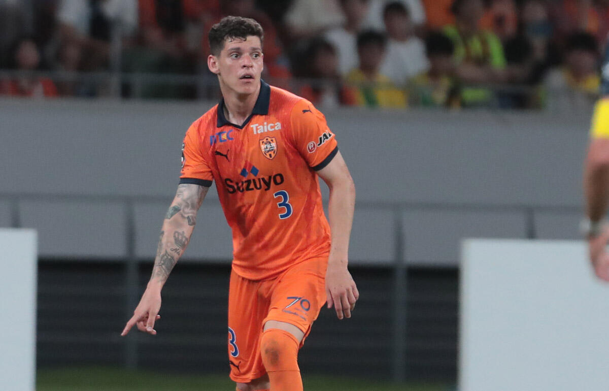 2年半過ごした清水を去るホナウド