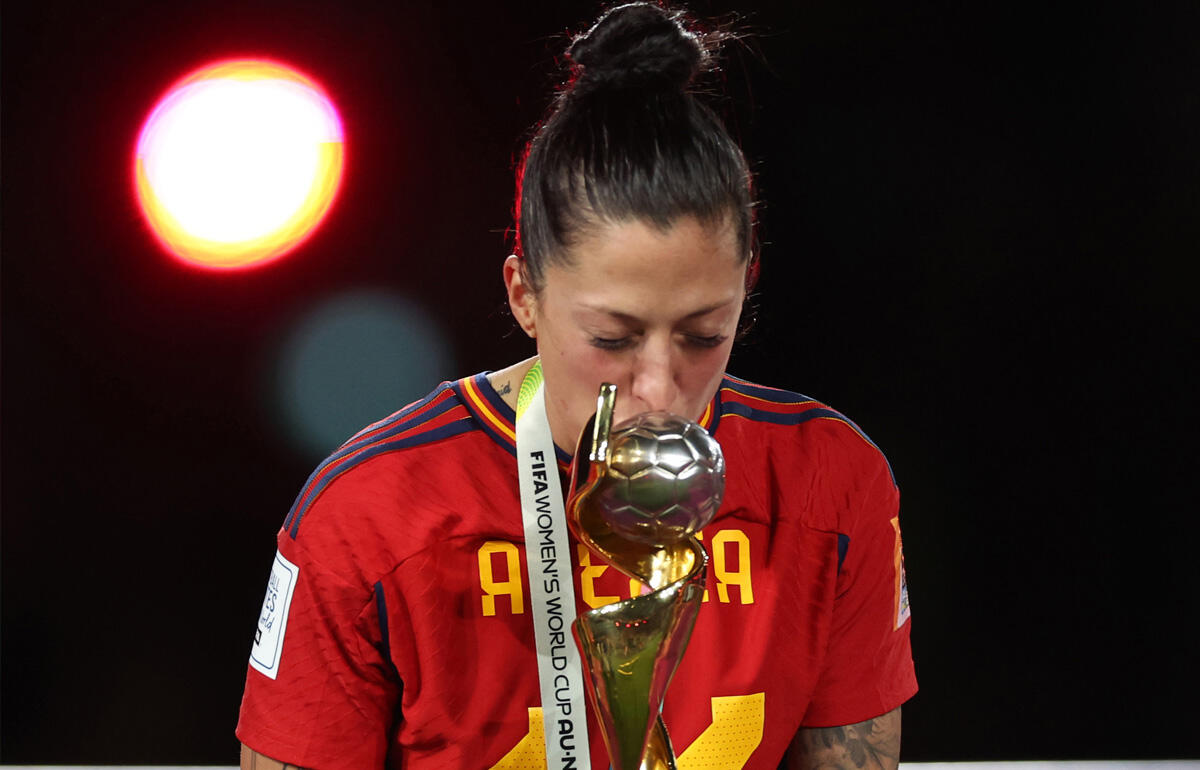 改めてキスに合意はなかったと訴えたエルモソ