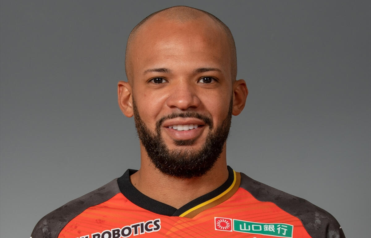 山口と契約更新したヘナン