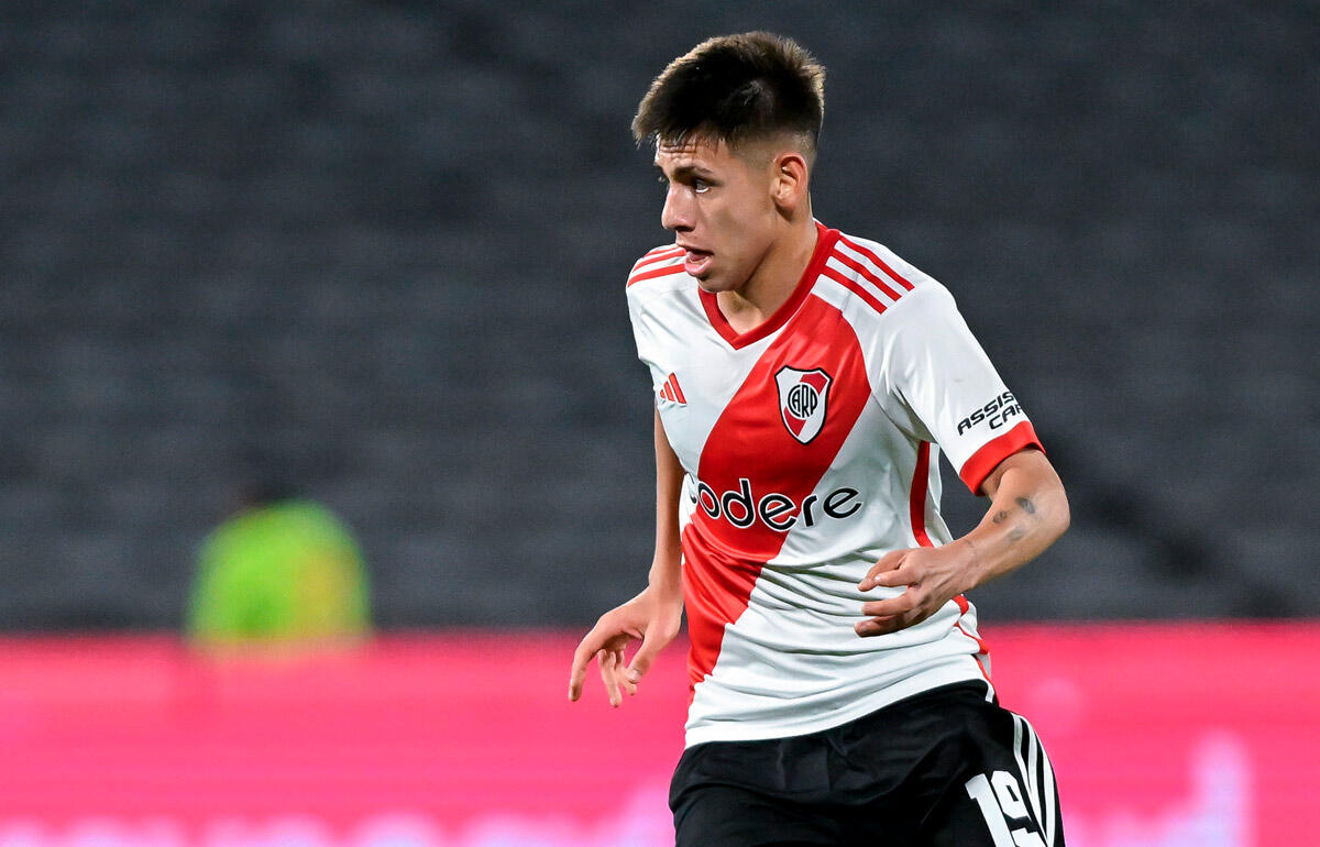 シティ移籍が確実となったエチェベリ