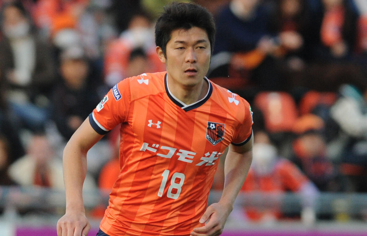 現役時代はJリーグ6クラブでプレー。