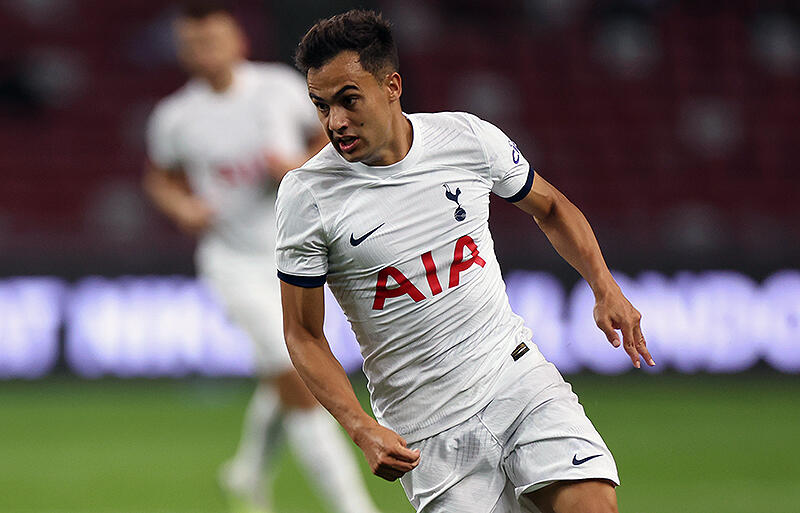 ブレントフォード行き迫るレギロン