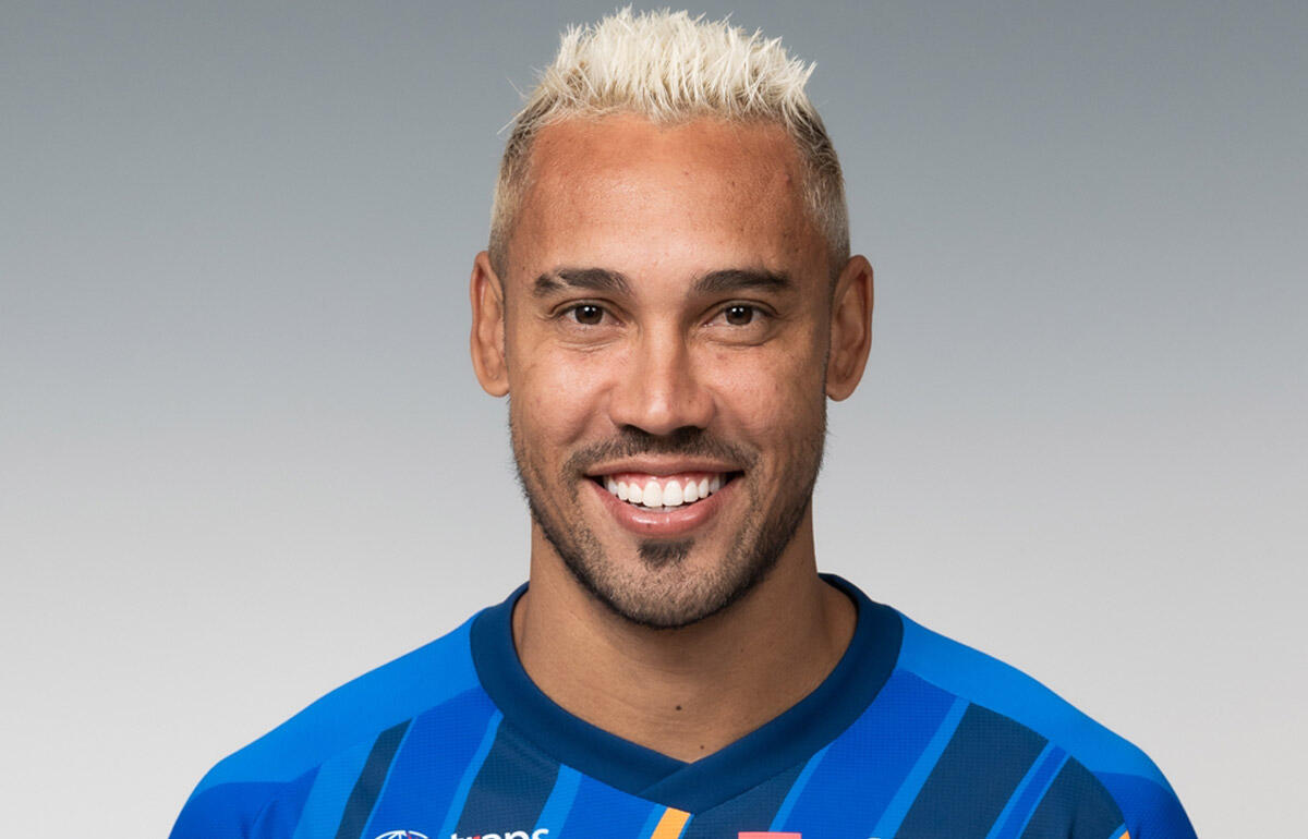 長崎でのプレーを続けるエジガル・ジュニオ