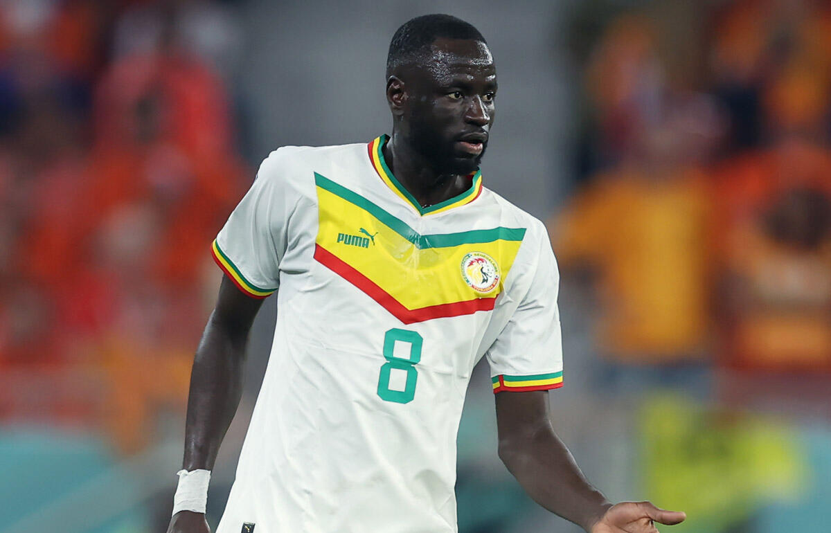 父を亡くしたクヤテ