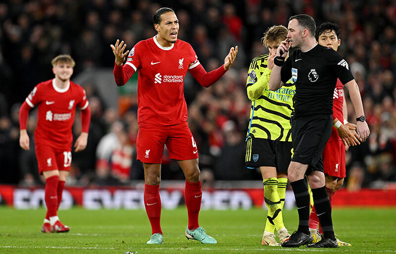 リバプールはビッグマッチで再び誤審を経験