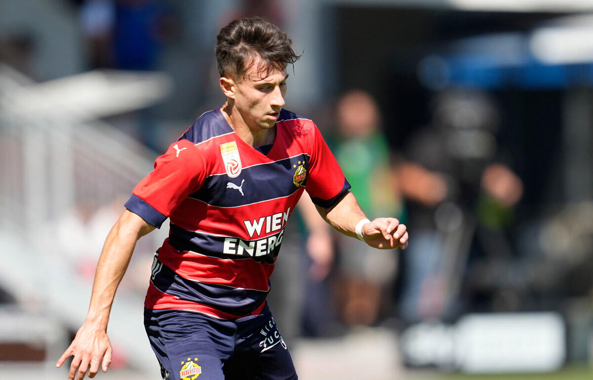 セルティックに加入するキューン