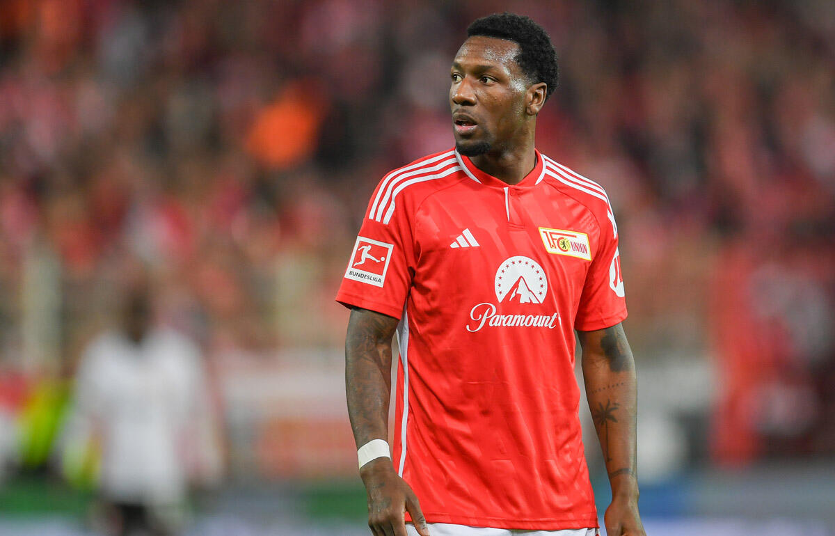 ソシエダに加入するベッカー