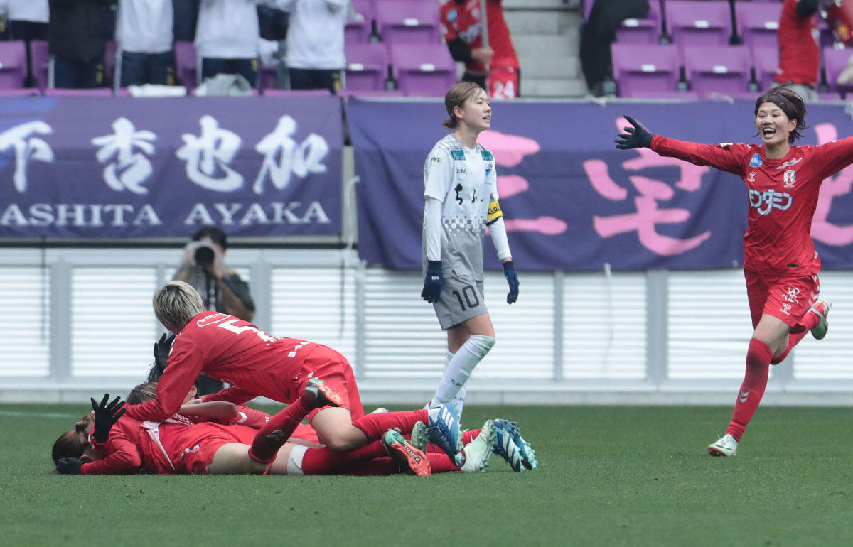 劇的ゴールで勝利もぎ取ったINAC神戸