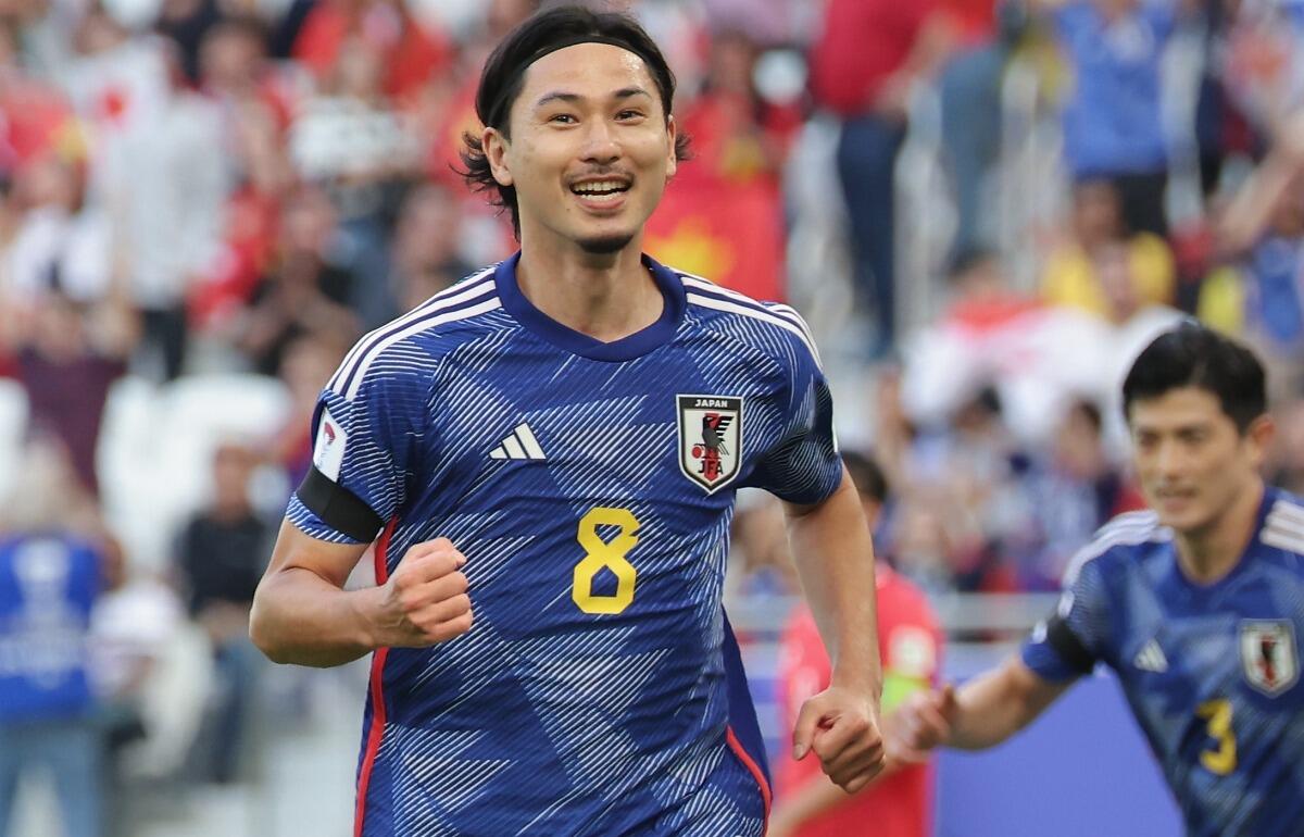 誕生日に手荒い祝福受けた南野拓実