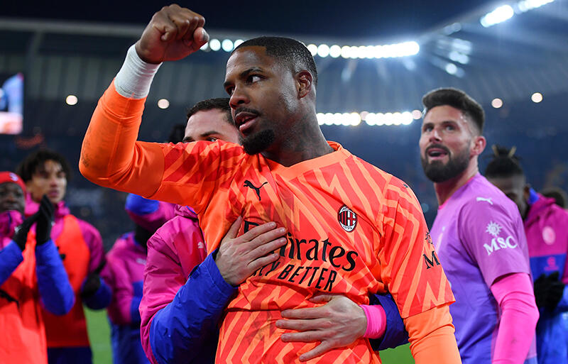 人種差別被害の憂き目に遭ったGKマイク・メニャン