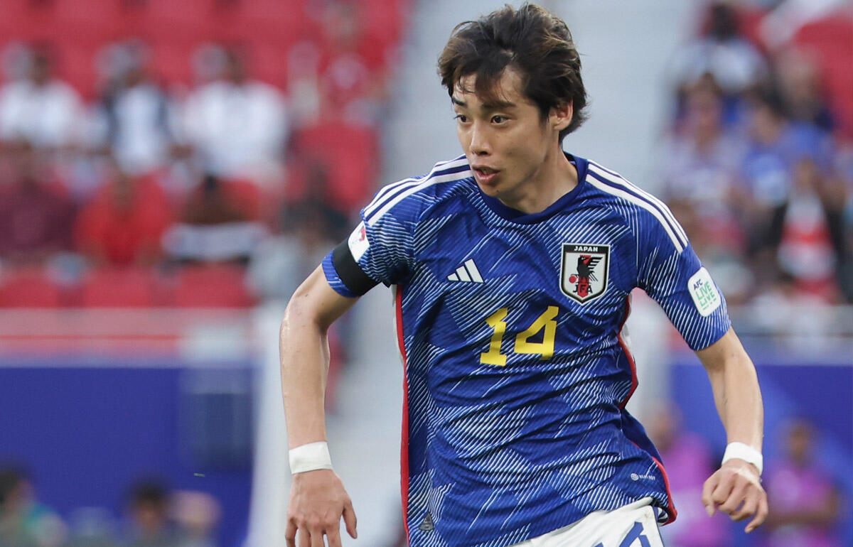 意気込みを語る伊東純也