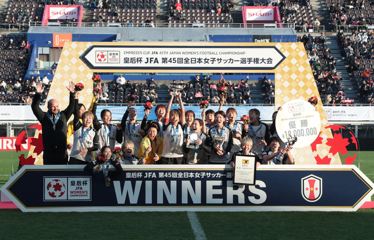 I神戸がPK戦の末に戴冠。