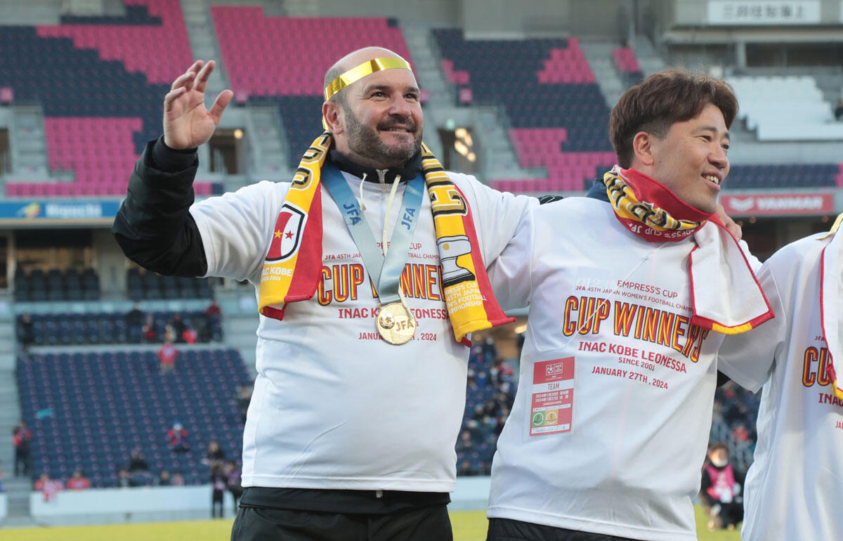 見事にタイトルに導いたジョルディ・フェロン監督