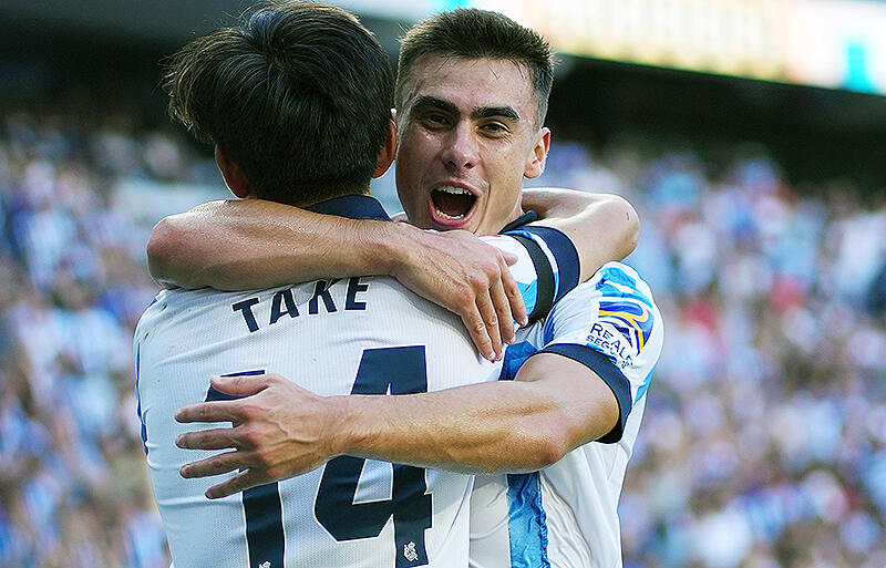 久保建英とともに攻撃牽引のバレネチェア