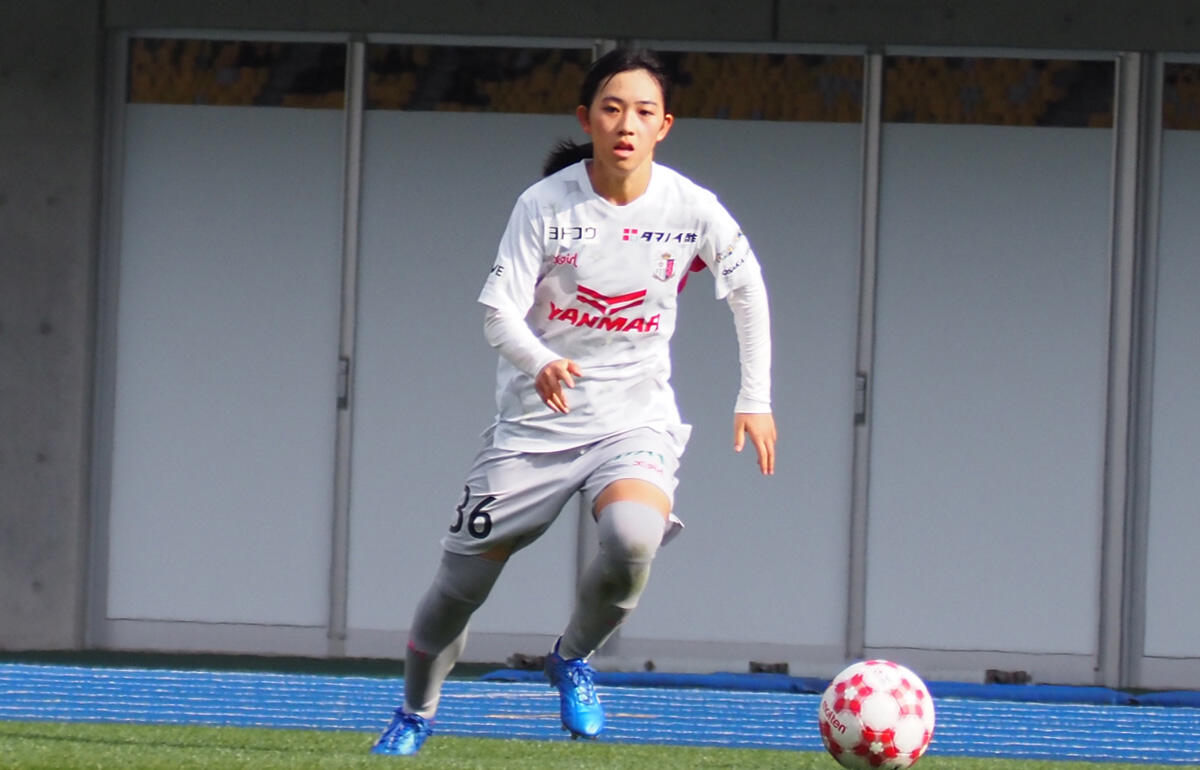 皇后杯でプレーするC大阪FW栗本悠加