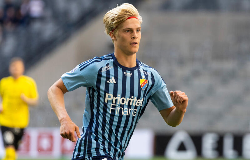 トッテナムが争奪戦を制す。