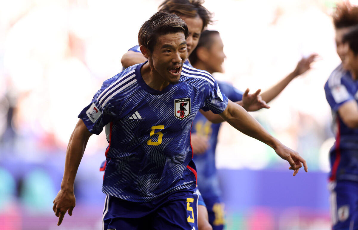 貴重な先制ゴールを決めた守田英正