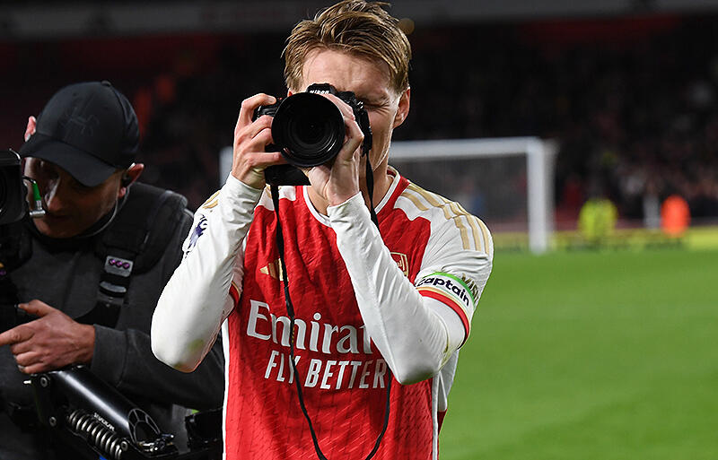 毅然とした態度で批判を一蹴したウーデゴール