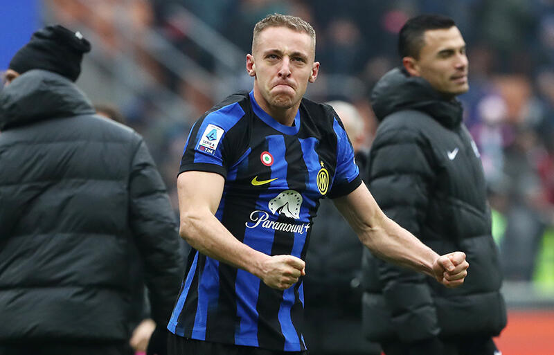 MFダビデ・フラッテージが大腿直筋負傷で離脱