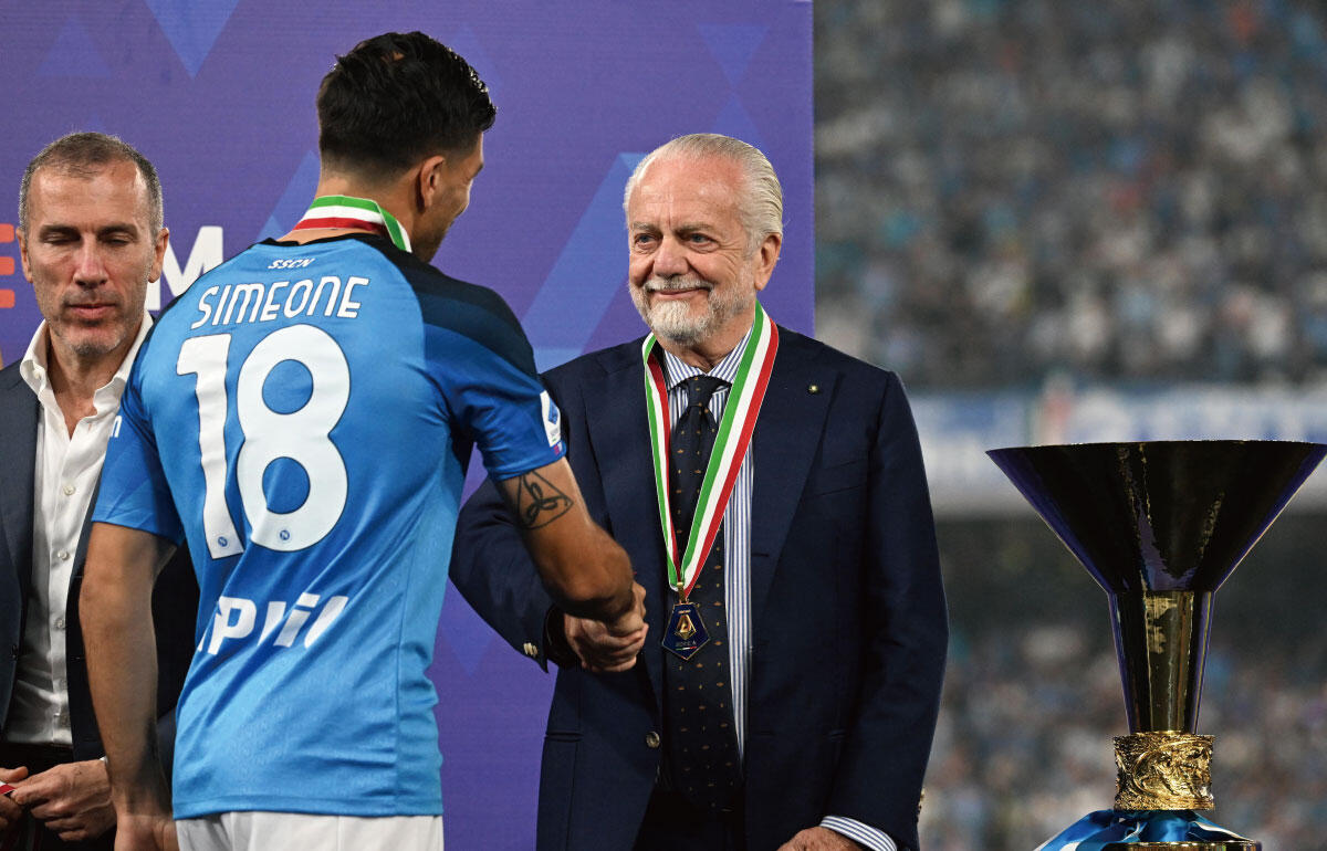 ナポリのアウレリオ・デ・ラウレンティス会長にバーリ市長が激怒