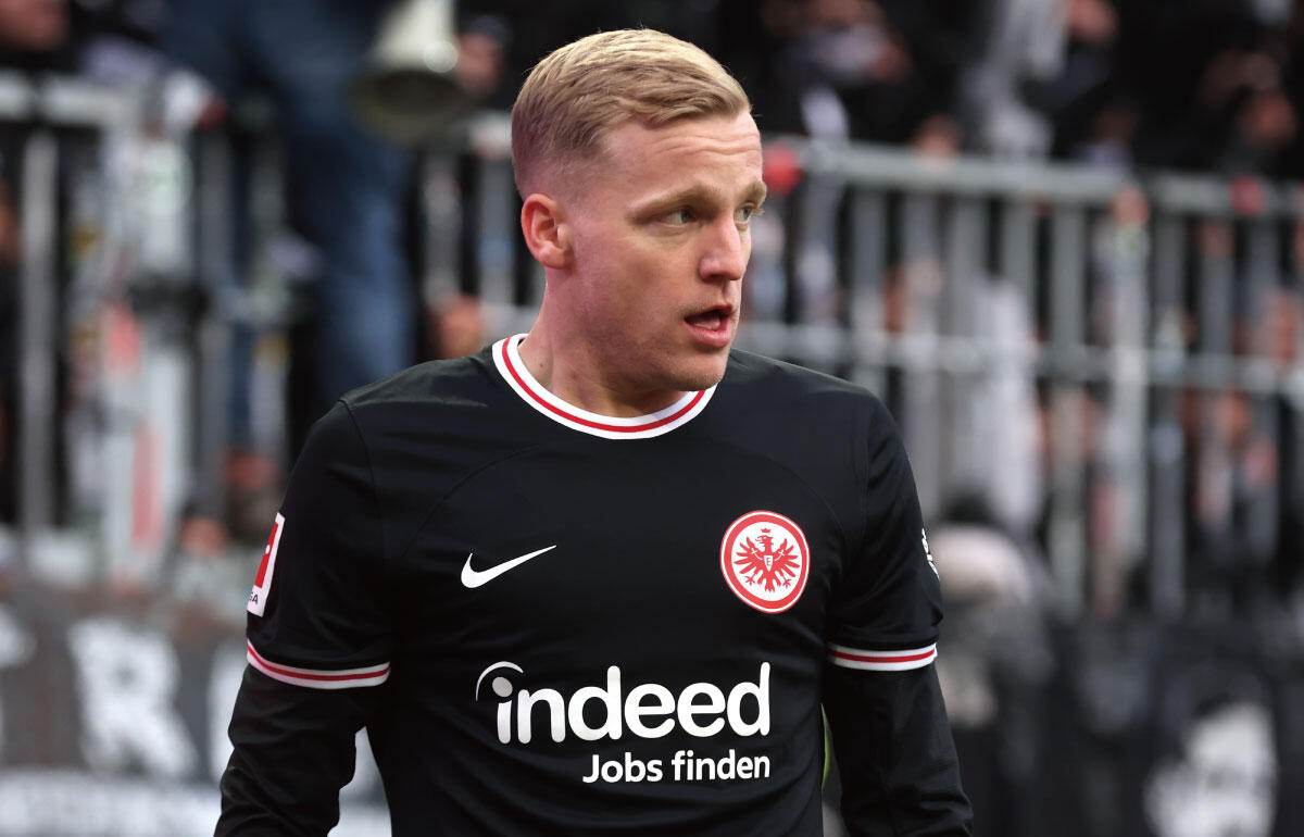 ファン・デ・ベークにフランクフルト指揮官が謝罪