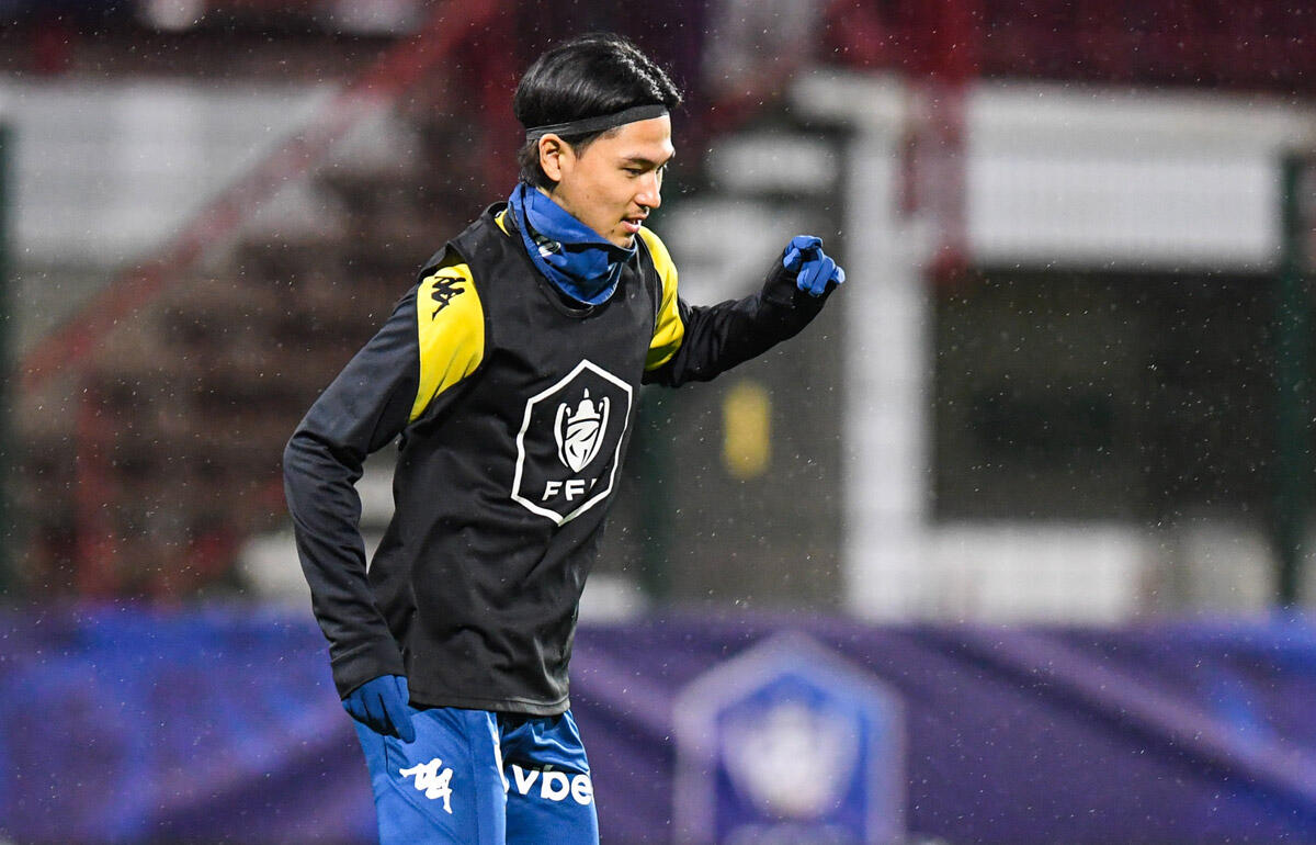 傷を負いながらもプレーを続けた南野拓実