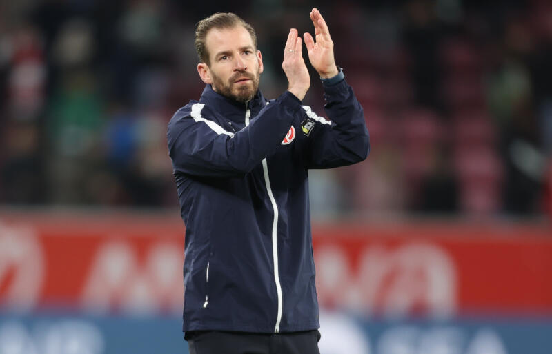 解任が発表されたジーヴェルト監督