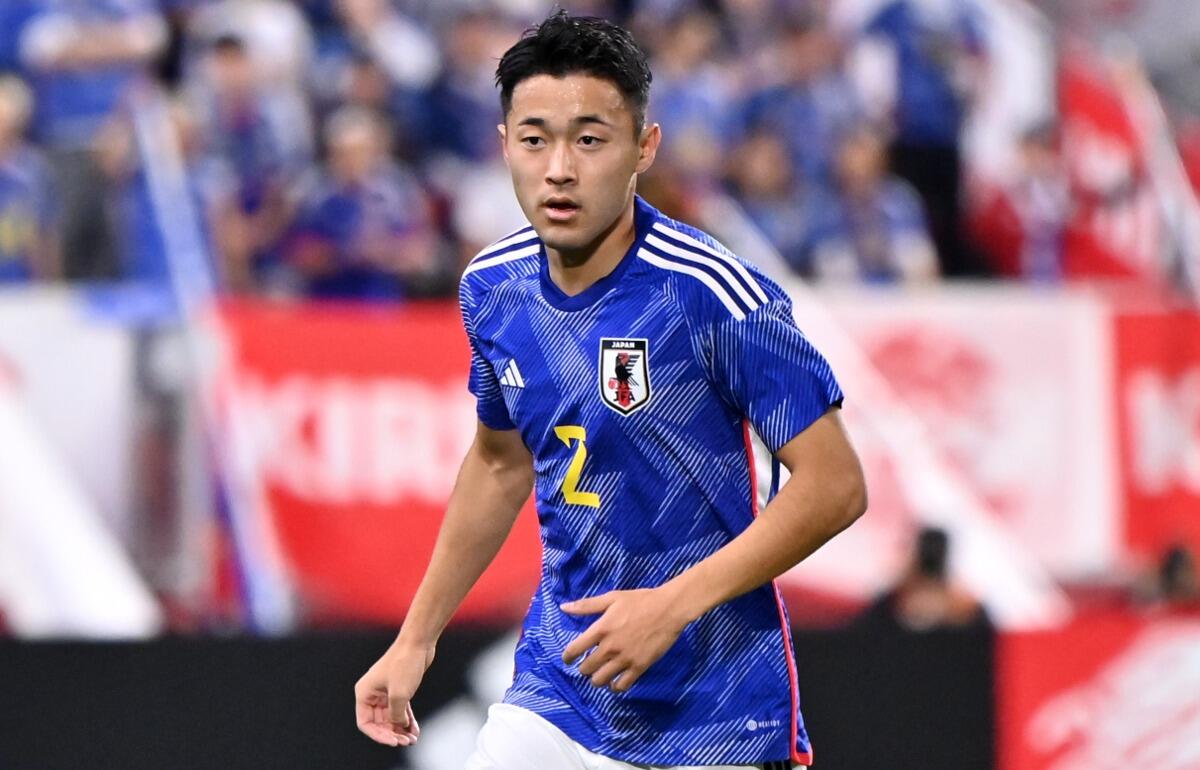 「鈴廣かまぼこ大使」に就任した日本代表DF菅原由勢